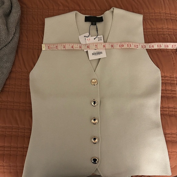 Zara Cream Sleeveless Button-Up Top - Picture 4 of 6